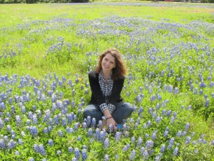Kallie looking gorgeous in the Bluebonnets!