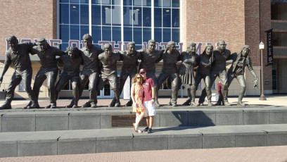 Student Section Statue Picture