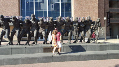 Student Section Statue Picture