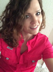 Wavy hair looks great!