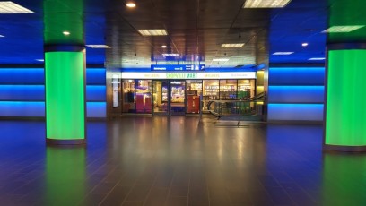Shopvillemart at the train station in Zurich